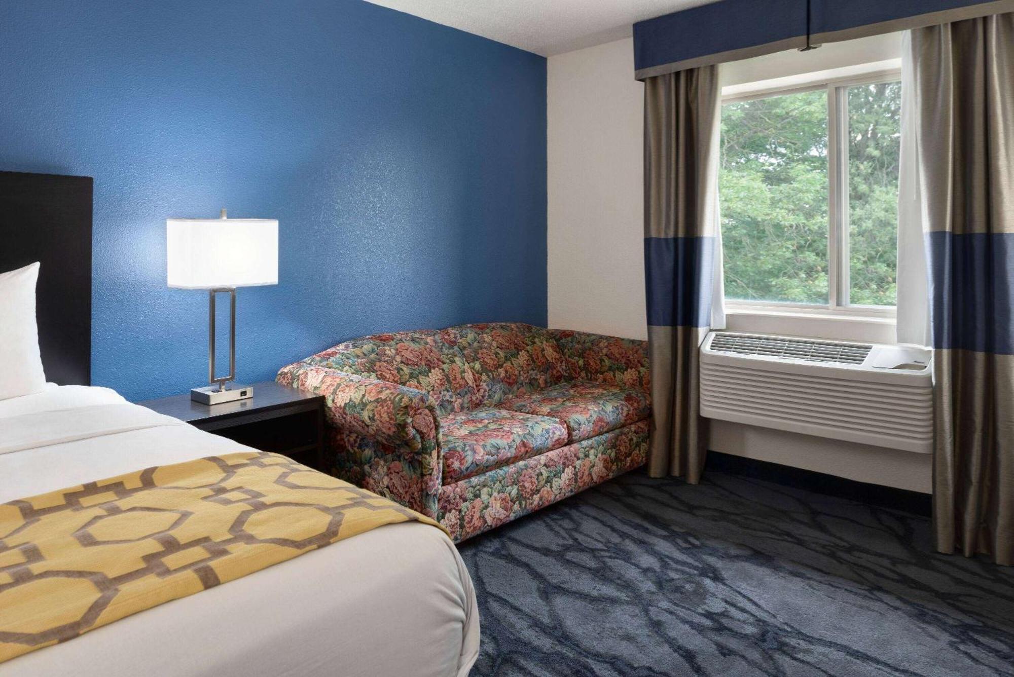 Hotel Baymont By Wyndham Swanton Exterior foto